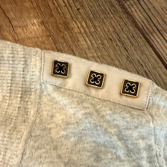 CAbi - Picture 4 of 5